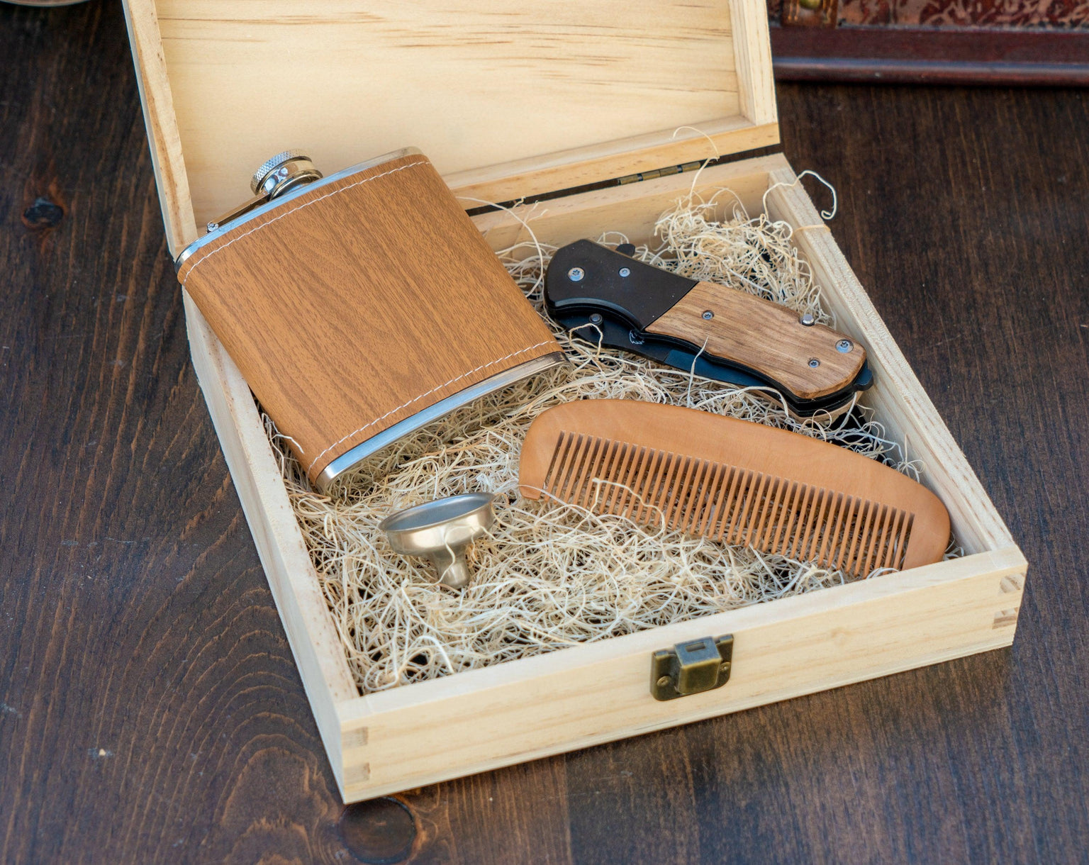 wood cigar box as groomsman gift